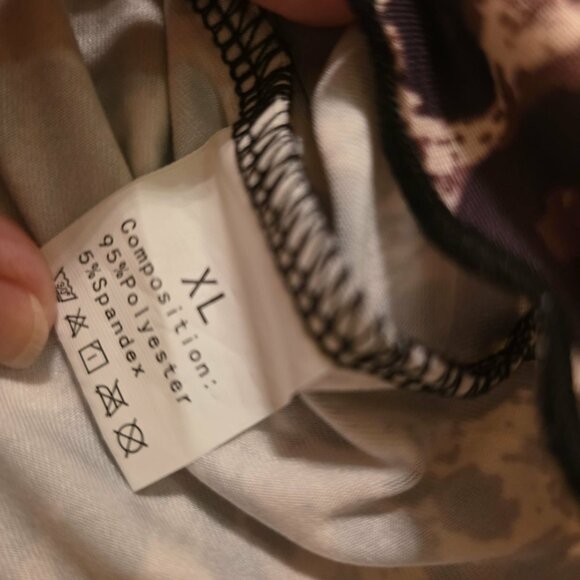 Animal Print Capped Sleeve Top XL - Picture 3 of 4